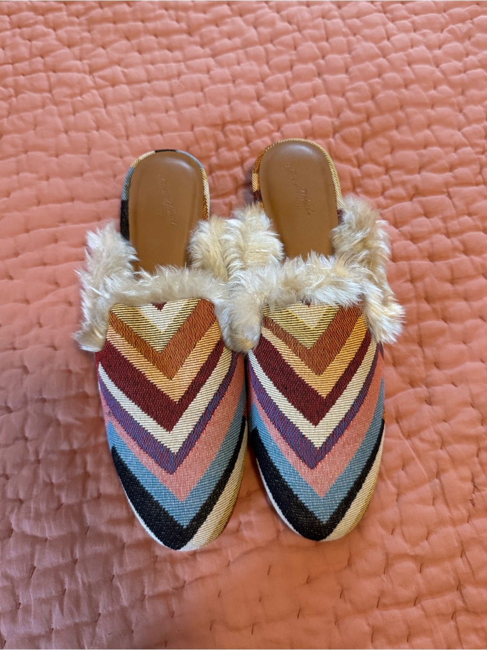*BRAND NEW* Universal Thread Multicolor Chevron Faux-Fur Trim Slip-On Mules